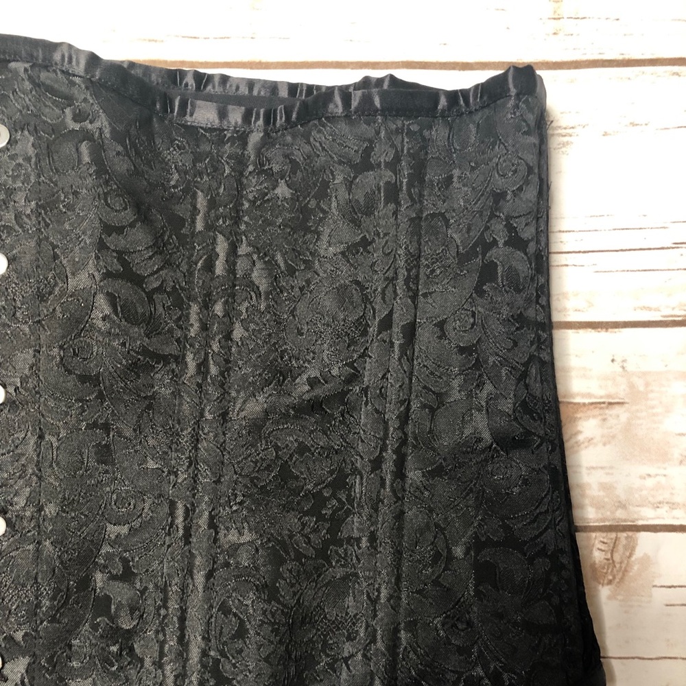 Plus Size Retro Corset - image 4